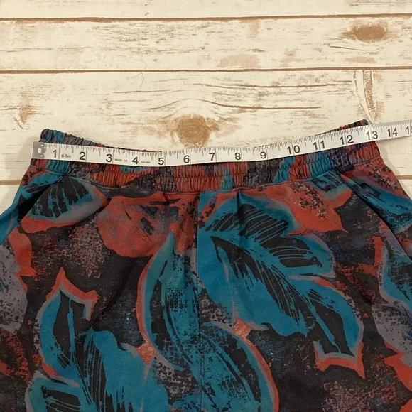 Lululemon Pace Breaker Short 9" *Linerless Tropical Shadow Shark Teal Multi Med - Picture 3 of 15
